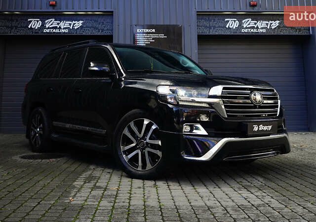 Черный Тойота Ленд Крузер, объемом двигателя 4.46 л и пробегом 149 тыс. км за 52700 $, фото 1 на Automoto.ua