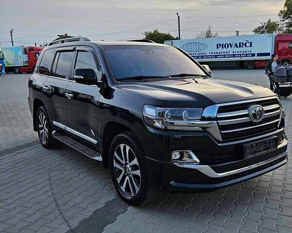 Черный Тойота Ленд Крузер, объемом двигателя 0 л и пробегом 102 тыс. км за 61000 $, фото 1 на Automoto.ua