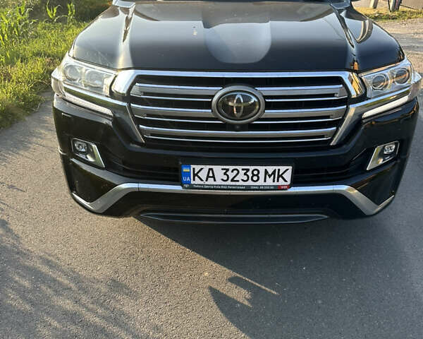 Черный Тойота Ленд Крузер, объемом двигателя 4.46 л и пробегом 260 тыс. км за 50000 $, фото 1 на Automoto.ua