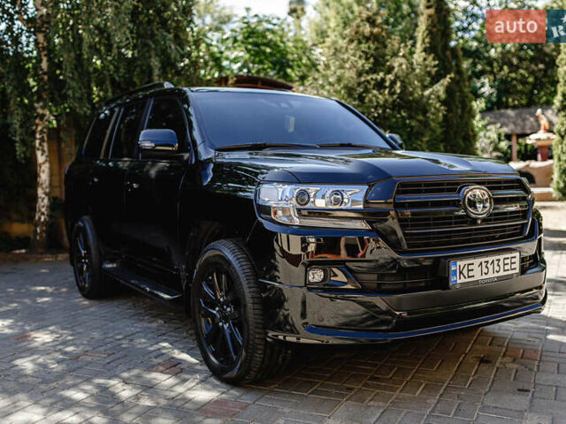 Черный Тойота Ленд Крузер, объемом двигателя 4.46 л и пробегом 170 тыс. км за 56000 $, фото 1 на Automoto.ua