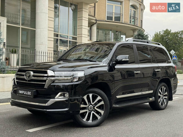 Черный Тойота Ленд Крузер, объемом двигателя 4.46 л и пробегом 98 тыс. км за 69700 $, фото 1 на Automoto.ua