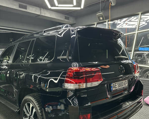 Черный Тойота Ленд Крузер, объемом двигателя 4.61 л и пробегом 10 тыс. км за 80000 $, фото 1 на Automoto.ua