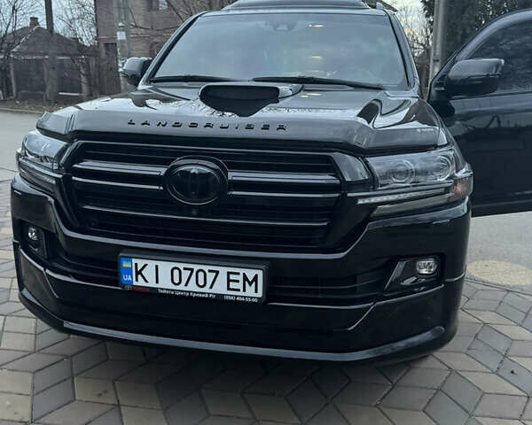 Черный Тойота Ленд Крузер, объемом двигателя 4.46 л и пробегом 199 тыс. км за 65000 $, фото 1 на Automoto.ua