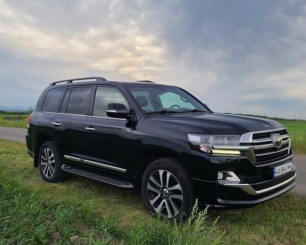 Черный Тойота Ленд Крузер, объемом двигателя 4.46 л и пробегом 152 тыс. км за 58999 $, фото 1 на Automoto.ua
