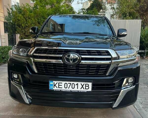 Черный Тойота Ленд Крузер, объемом двигателя 4.46 л и пробегом 120 тыс. км за 69900 $, фото 1 на Automoto.ua