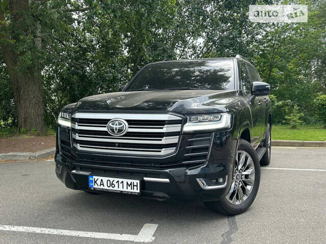 Черный Тойота Ленд Крузер, объемом двигателя 3.35 л и пробегом 55 тыс. км за 79999 $, фото 1 на Automoto.ua
