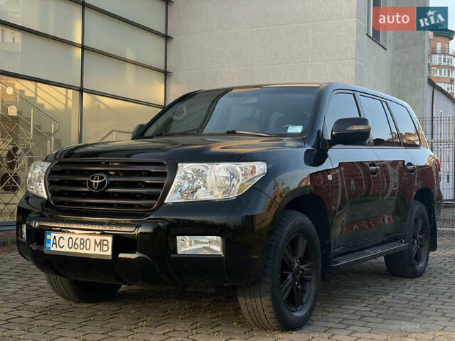 Тойота Ленд Крузер, объемом двигателя 4.46 л и пробегом 233 тыс. км за 26000 $, фото 1 на Automoto.ua