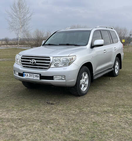 Тойота Ленд Крузер, объемом двигателя 4.5 л и пробегом 215 тыс. км за 28500 $, фото 1 на Automoto.ua