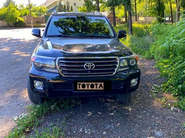 Тойота Ленд Крузер, объемом двигателя 4.5 л и пробегом 285 тыс. км за 45000 $, фото 1 на Automoto.ua