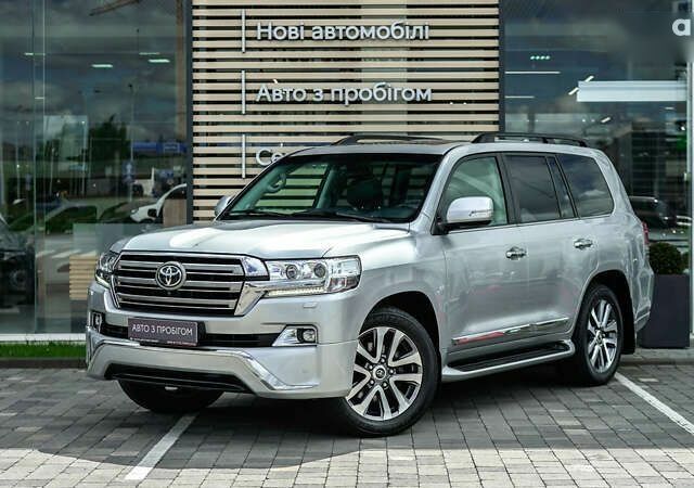 Тойота Ленд Крузер, об'ємом двигуна 4.6 л та пробігом 91 тис. км за 49007 $, фото 1 на Automoto.ua