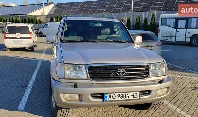 Сірий Тойота Ленд Крузер, об'ємом двигуна 4.2 л та пробігом 356 тис. км за 15000 $, фото 1 на Automoto.ua