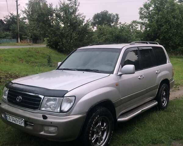 Сірий Тойота Ленд Крузер, об'ємом двигуна 4.7 л та пробігом 420 тис. км за 10000 $, фото 1 на Automoto.ua