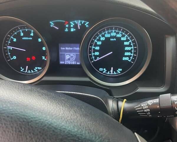 Сірий Тойота Ленд Крузер, об'ємом двигуна 4.7 л та пробігом 278 тис. км за 20500 $, фото 1 на Automoto.ua