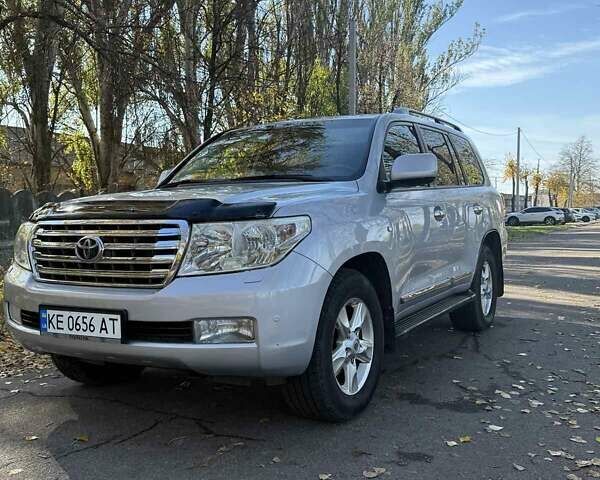 Серый Тойота Ленд Крузер, объемом двигателя 4.5 л и пробегом 195 тыс. км за 25000 $, фото 1 на Automoto.ua