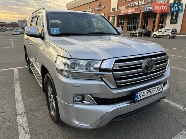 Сірий Тойота Ленд Крузер, об'ємом двигуна 4.46 л та пробігом 224 тис. км за 44950 $, фото 1 на Automoto.ua