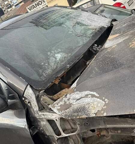 Серый Тойота Ленд Крузер, объемом двигателя 4.46 л и пробегом 315 тыс. км за 20500 $, фото 1 на Automoto.ua