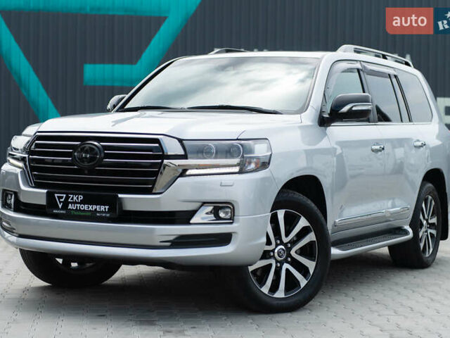 Сірий Тойота Ленд Крузер, об'ємом двигуна 4.46 л та пробігом 70 тис. км за 73000 $, фото 1 на Automoto.ua