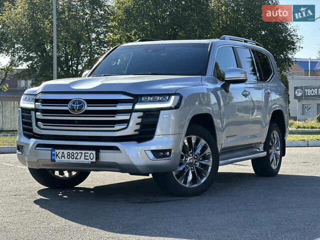 Сірий Тойота Ленд Крузер, об'ємом двигуна 3.45 л та пробігом 55 тис. км за 68900 $, фото 1 на Automoto.ua