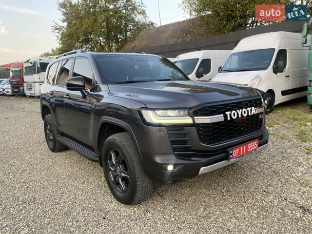 Сірий Тойота Ленд Крузер, об'ємом двигуна 3.6 л та пробігом 133 тис. км за 64700 $, фото 1 на Automoto.ua