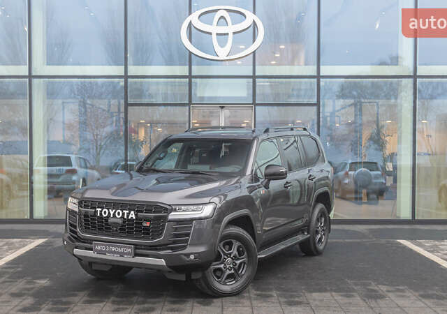 Сірий Тойота Ленд Крузер, об'ємом двигуна 3.45 л та пробігом 34 тис. км за 78220 $, фото 1 на Automoto.ua