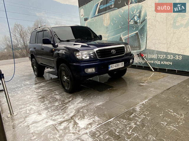 Синий Тойота Ленд Крузер, объемом двигателя 4.7 л и пробегом 350 тыс. км за 12200 $, фото 1 на Automoto.ua