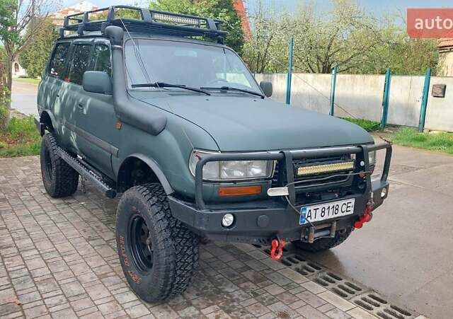 Зелений Тойота Ленд Крузер, об'ємом двигуна 4.5 л та пробігом 400 тис. км за 19500 $, фото 1 на Automoto.ua