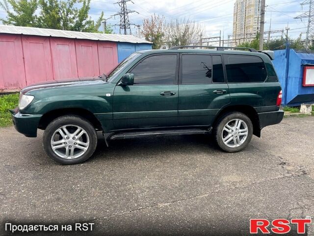 Зелений Тойота Ленд Крузер, об'ємом двигуна 4.7 л та пробігом 300 тис. км за 11000 $, фото 1 на Automoto.ua