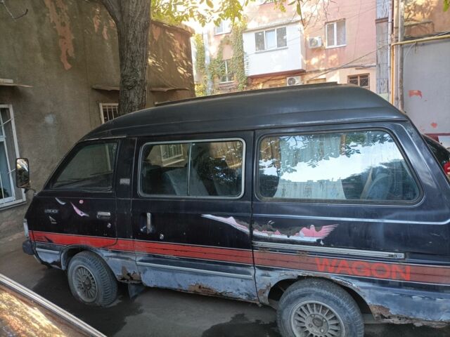 Синий Тойота Лит Айс, объемом двигателя 0 л и пробегом 900 тыс. км за 340 $, фото 1 на Automoto.ua