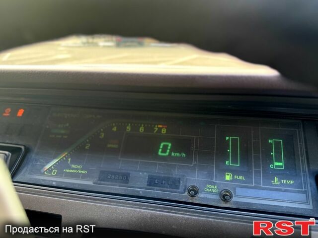 Белый Тойота Марк 2, объемом двигателя 2 л и пробегом 215 тыс. км за 4500 $, фото 1 на Automoto.ua