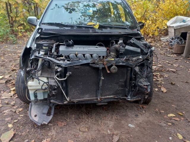 Чорний Тойота Matrix, об'ємом двигуна 1.8 л та пробігом 270 тис. км за 2500 $, фото 1 на Automoto.ua