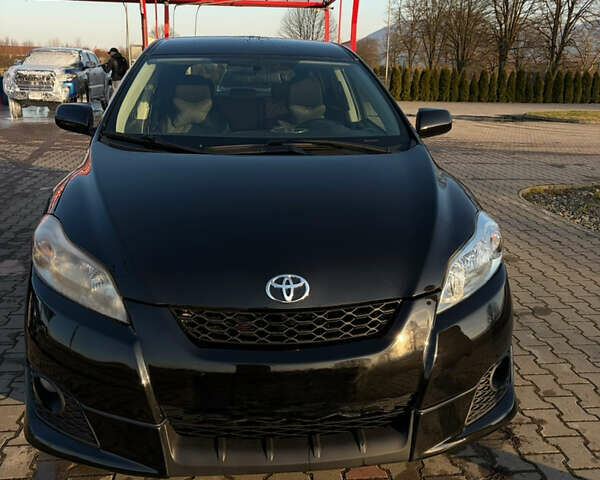 Черный Тойота Матрикс, объемом двигателя 1.8 л и пробегом 251 тыс. км за 11350 $, фото 1 на Automoto.ua