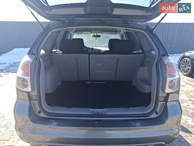 Сірий Тойота Matrix, об'ємом двигуна 1.8 л та пробігом 244 тис. км за 5700 $, фото 1 на Automoto.ua