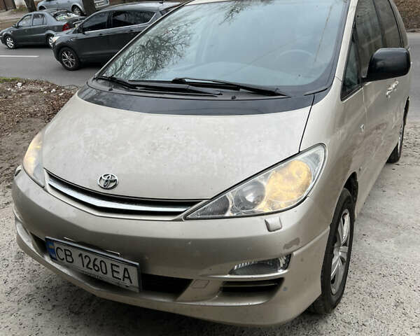 Бежевый Тойота Превиа, объемом двигателя 2.4 л и пробегом 185 тыс. км за 8500 $, фото 1 на Automoto.ua