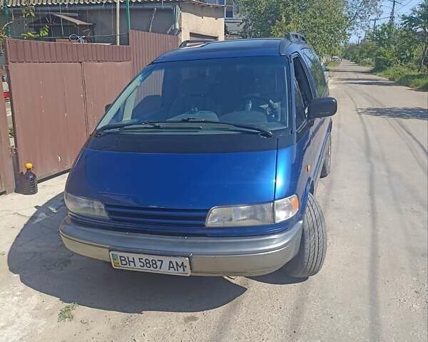 Синій Тойота Превіа, об'ємом двигуна 2.44 л та пробігом 350 тис. км за 3200 $, фото 1 на Automoto.ua