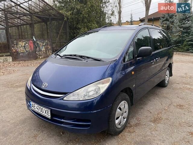 Синий Тойота Превиа, объемом двигателя 2 л и пробегом 352 тыс. км за 5400 $, фото 1 на Automoto.ua