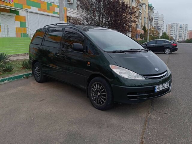 Зеленый Тойота Превиа, объемом двигателя 2.4 л и пробегом 340 тыс. км за 6000 $, фото 1 на Automoto.ua