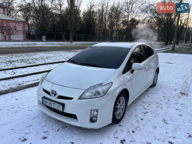Білий Тойота Пріус, об'ємом двигуна 1.8 л та пробігом 198 тис. км за 7000 $, фото 1 на Automoto.ua