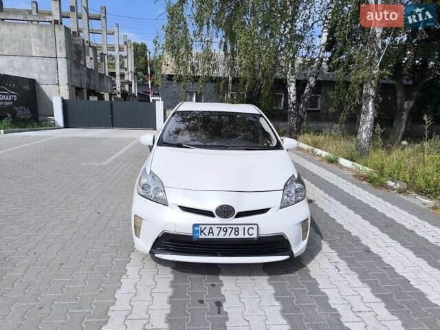 Білий Тойота Пріус, об'ємом двигуна 1.8 л та пробігом 315 тис. км за 9981 $, фото 1 на Automoto.ua