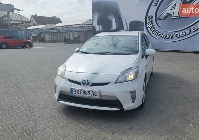 Білий Тойота Пріус, об'ємом двигуна 1.8 л та пробігом 300 тис. км за 12000 $, фото 1 на Automoto.ua