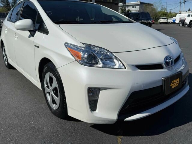 Белый Тойота Приус, объемом двигателя 1.8 л и пробегом 84 тыс. км за 11200 $, фото 1 на Automoto.ua