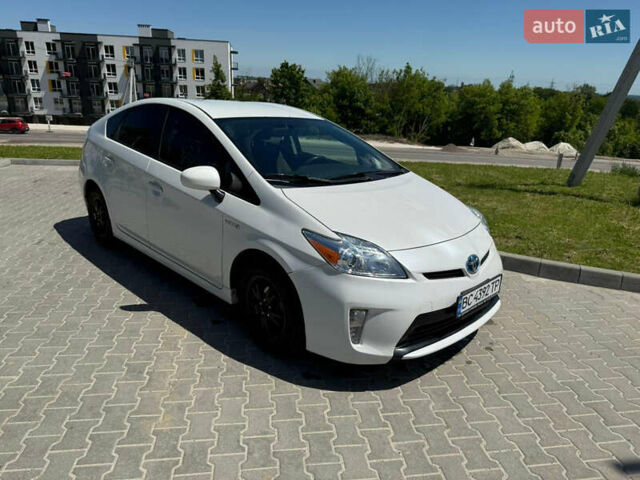 Белый Тойота Приус, объемом двигателя 1.8 л и пробегом 312 тыс. км за 14500 $, фото 1 на Automoto.ua