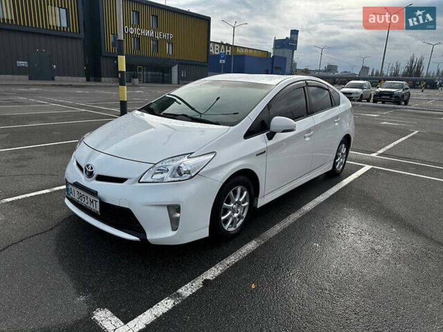 Белый Тойота Приус, объемом двигателя 1.8 л и пробегом 137 тыс. км за 13200 $, фото 1 на Automoto.ua