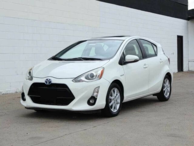 Белый Тойота Приус, объемом двигателя 1.5 л и пробегом 78 тыс. км за 4100 $, фото 1 на Automoto.ua