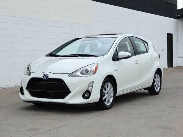 Білий Тойота Пріус, об'ємом двигуна 1.5 л та пробігом 78 тис. км за 3000 $, фото 1 на Automoto.ua