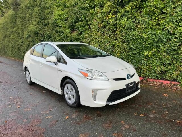 Белый Тойота Приус, объемом двигателя 1.8 л и пробегом 72 тыс. км за 7800 $, фото 1 на Automoto.ua