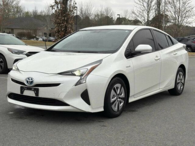 Белый Тойота Приус, объемом двигателя 1.8 л и пробегом 52 тыс. км за 3600 $, фото 1 на Automoto.ua