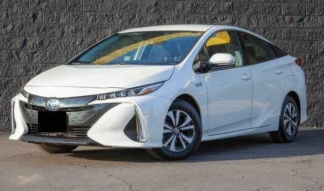 Белый Тойота Приус, объемом двигателя 1.8 л и пробегом 68 тыс. км за 4600 $, фото 1 на Automoto.ua