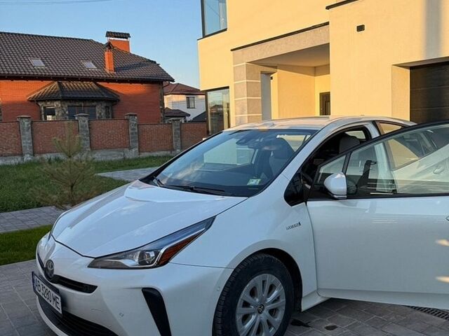Белый Тойота Приус, объемом двигателя 1.8 л и пробегом 114 тыс. км за 19800 $, фото 1 на Automoto.ua