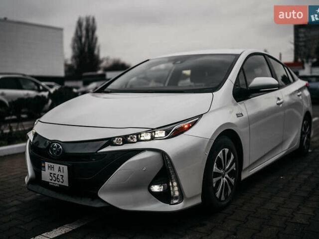 Белый Тойота Приус, объемом двигателя 1.8 л и пробегом 52 тыс. км за 22500 $, фото 1 на Automoto.ua