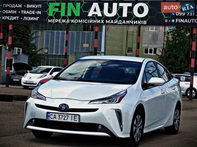Белый Тойота Приус, объемом двигателя 1.8 л и пробегом 71 тыс. км за 19900 $, фото 1 на Automoto.ua